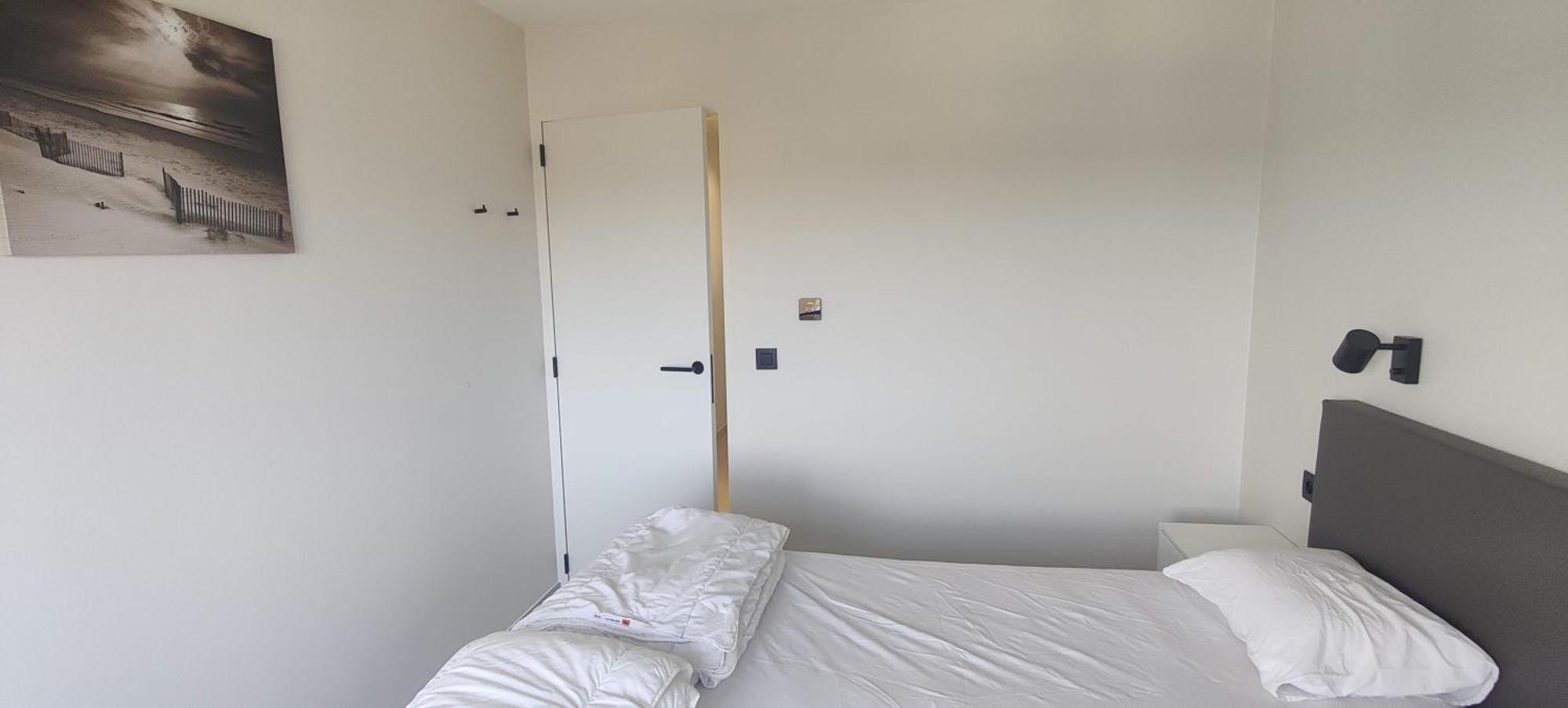 Recent Vernieuwd Appartement Met Zeezicht En Een Gratis Parkeerplaats Koksijde Exterior photo