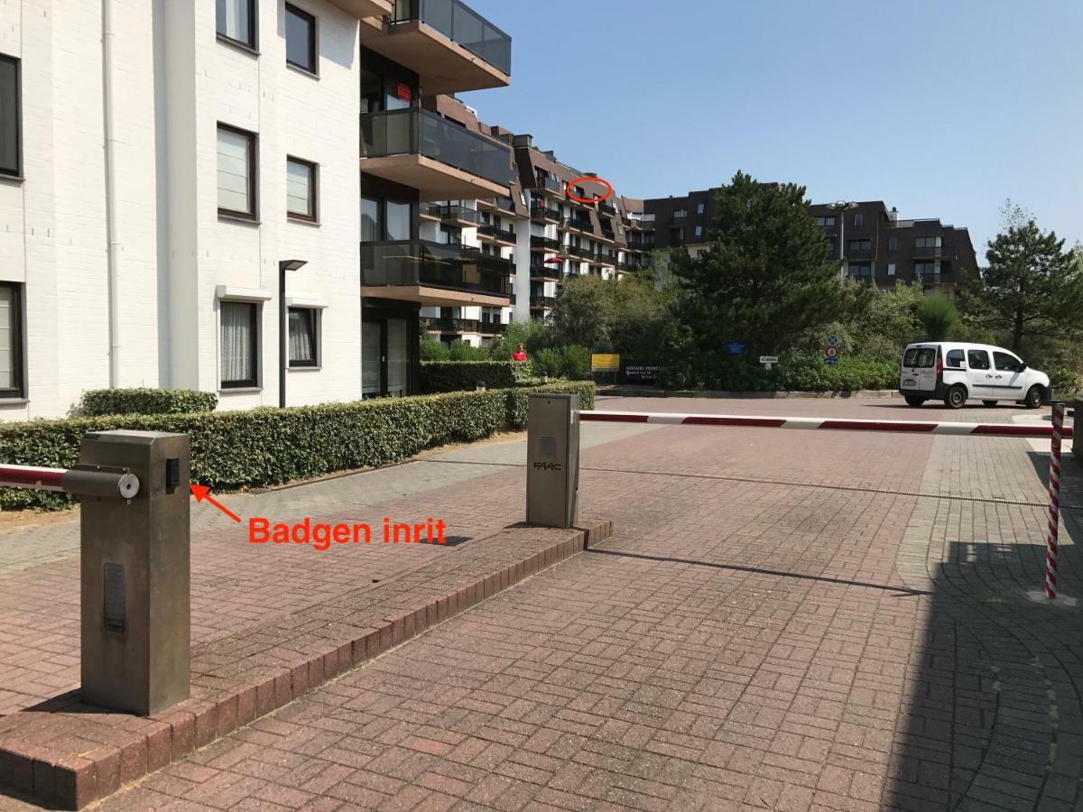 Recent Vernieuwd Appartement Met Zeezicht En Een Gratis Parkeerplaats Koksijde Exterior photo